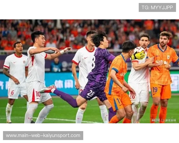 老将拼尽全力,带领球队稳步赢取胜利!,老将拼尽全力,带领球队稳步赢取胜利